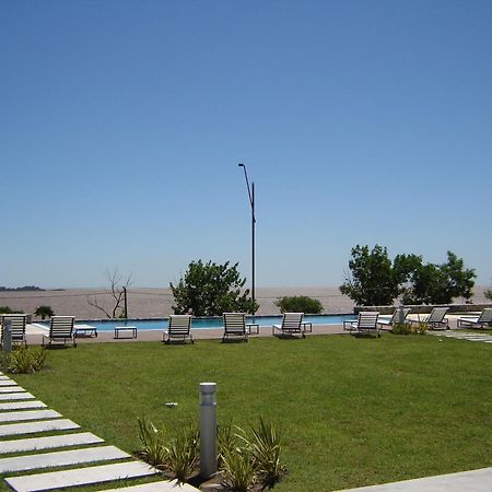 Real Colonia Hotel & Suites Colonia del Sacramento Buitenkant foto