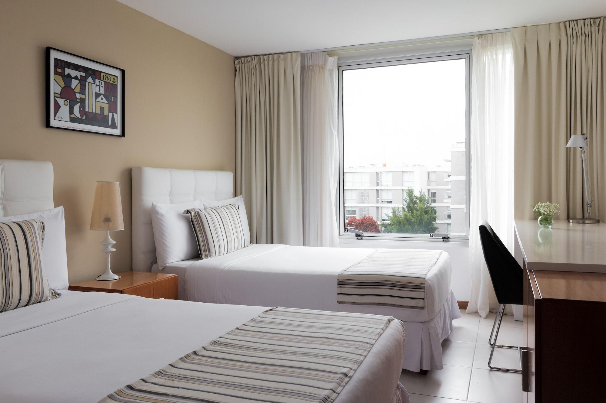 Real Colonia Hotel & Suites Colonia del Sacramento Buitenkant foto