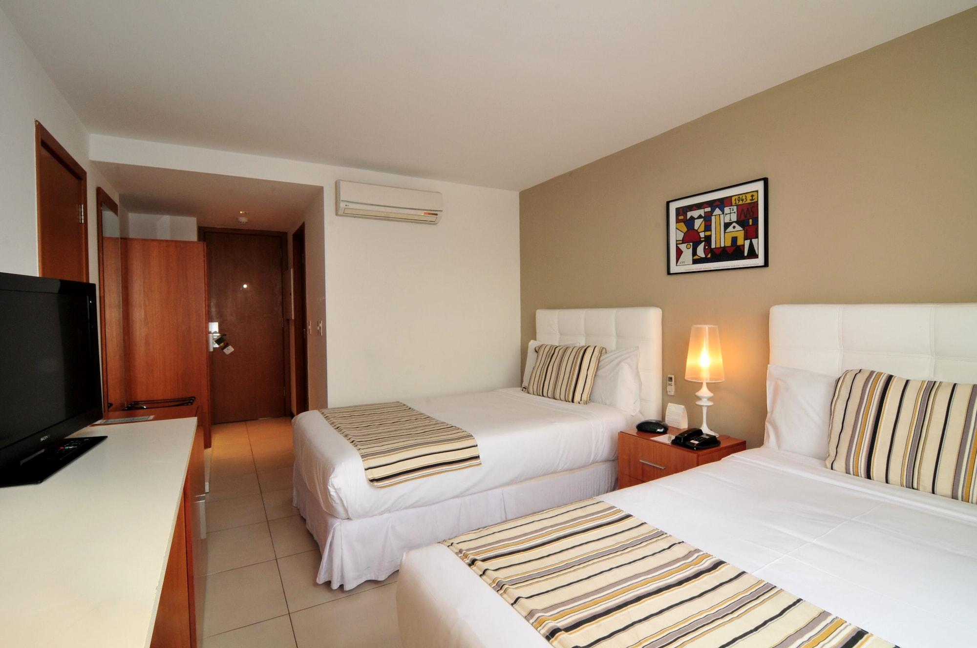 Real Colonia Hotel & Suites Colonia del Sacramento Buitenkant foto