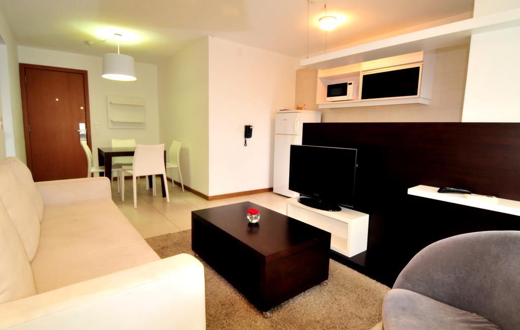 Real Colonia Hotel & Suites Colonia del Sacramento Buitenkant foto