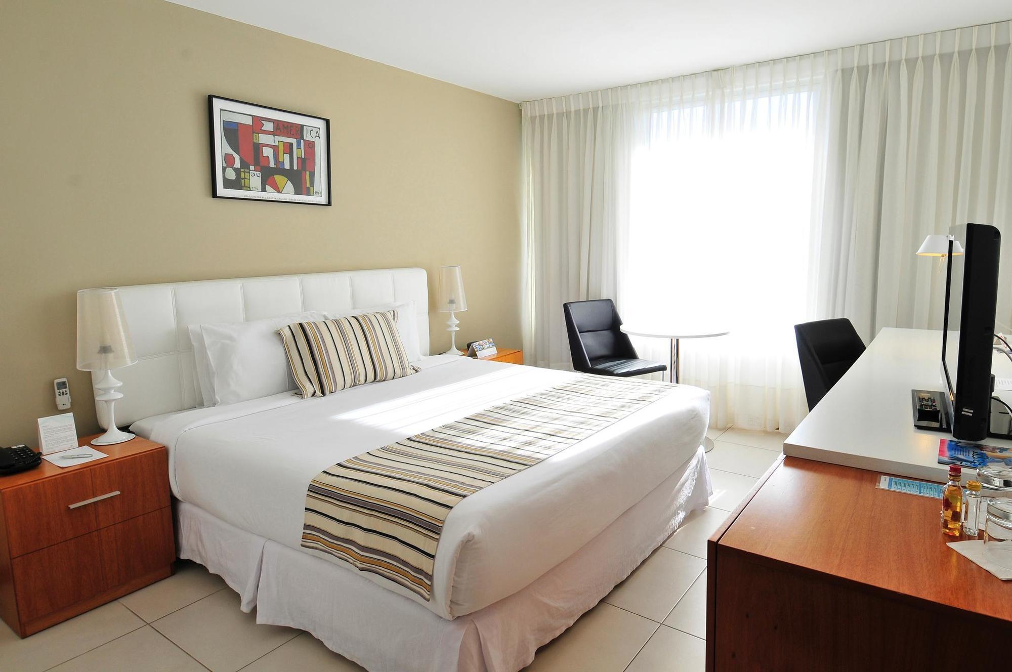Real Colonia Hotel & Suites Colonia del Sacramento Buitenkant foto
